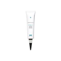 Weiße Tube mit Nachtcreme, darauf steht "Retinol 0.3."